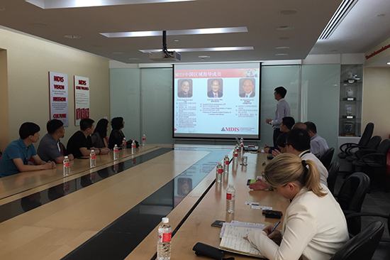 与新加坡管理发展学院 ( MDIS )国际交流中心座谈.jpg