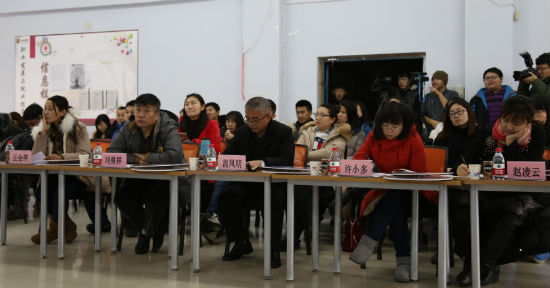 2(2)大赛评委(石海煜 摄).jpg