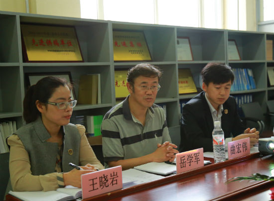 2学校党委副书记、副校长岳学军发表讲话 陈云鹏摄.jpg