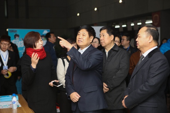 244A1323刘子铭 摄.jpg